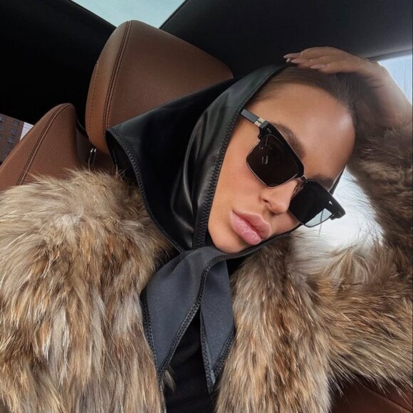 Miu Miu MU10ZS 1AB5S0 Browline Sunglasses – Black\Gold - Picture 4 of 13